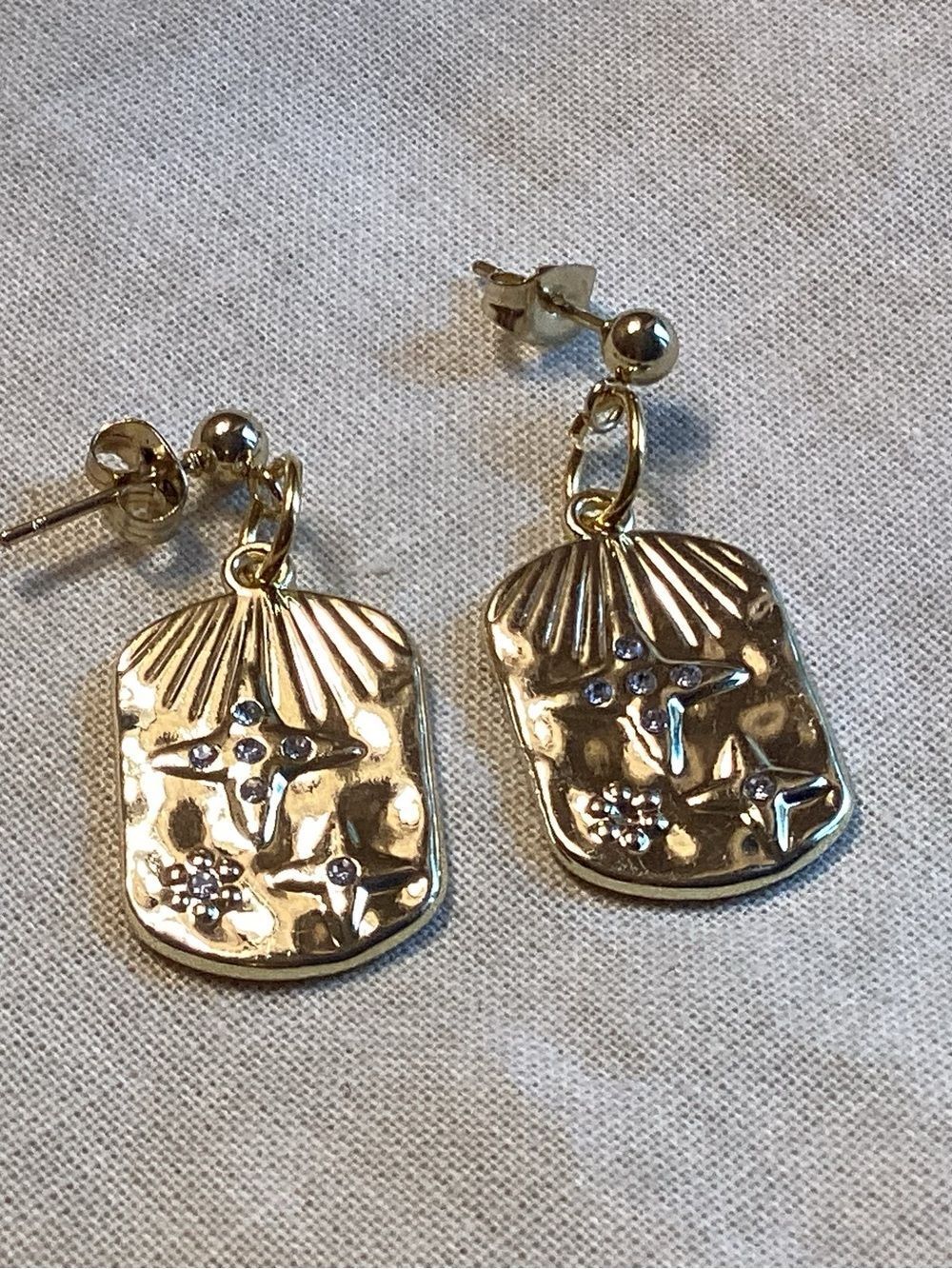 Gold Tone Crystal Stars Motif Drop Earrings